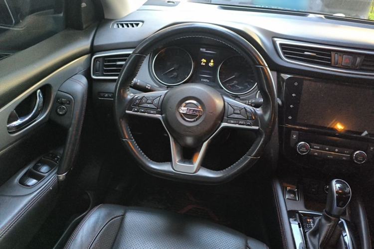 Used Nissan Qashqai 2022 2.0L CVT XV Premier Luxury Edition Steering Wheel