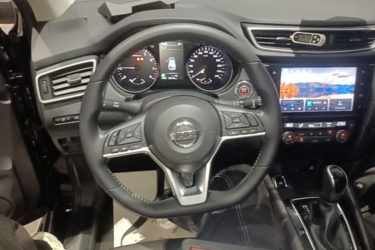 Used Nissan Qashqai 2022 2.0L CVT XV Premier Luxury Edition Steering Wheel