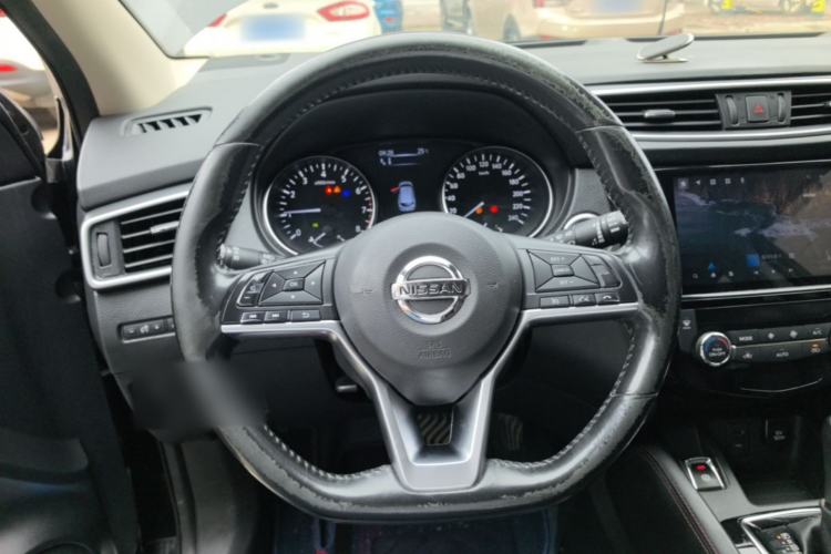 Used Nissan Qashqai 2022 2.0L CVT XV Premier Luxury Edition Steering Wheel