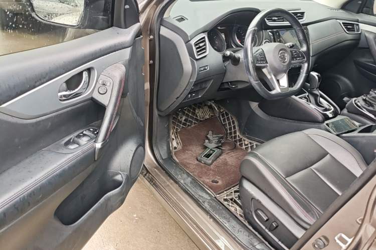 Used Nissan Qashqai 2022 2.0L CVT XV Premier Luxury Edition Driver Seat