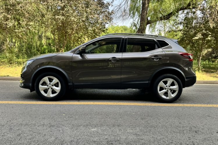 Used Nissan Qashqai 2022 2.0L CVT XV Smart Enjoyment Version Exterior 1