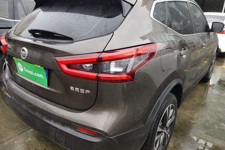 Used Nissan Qashqai 2022 2.0L CVT XV Premier Luxury Edition Exterior 3
