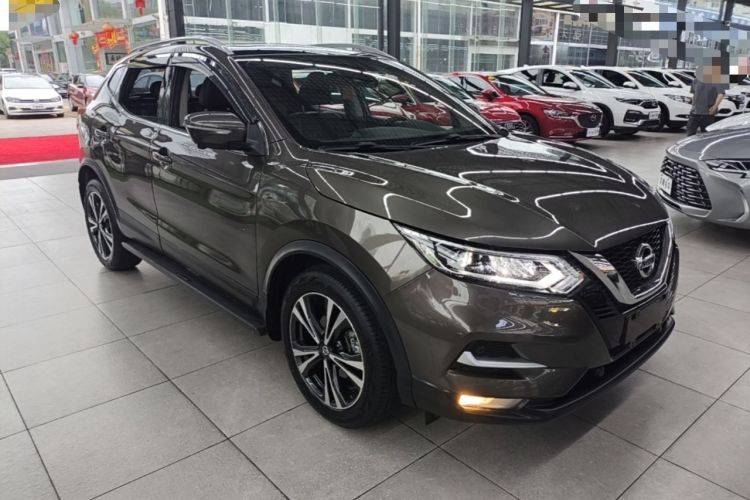 Used Nissan Qashqai 2022 2.0L CVT XV Premier Luxury Edition Front Right 45 Deg