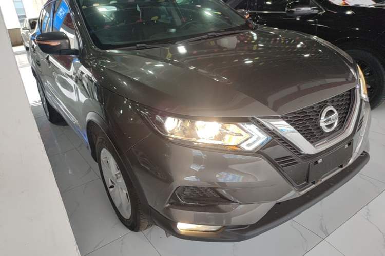Used Nissan Qashqai 2022 2.0L CVT XV Smart Enjoyment Version Front Right 45 Deg