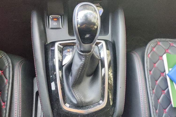 Used Nissan Qashqai 2022 2.0L CVT XV Smart Enjoyment Version Gear Lever