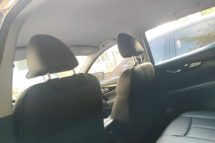 Used Nissan Qashqai 2022 2.0L CVT XV Smart Enjoyment Version Headliner