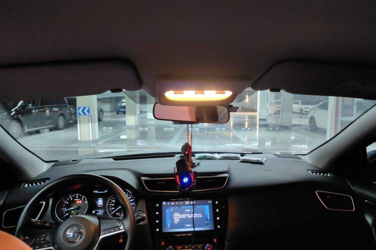 Used Nissan Qashqai 2022 2.0L CVT XV Smart Enjoyment Version Headliner