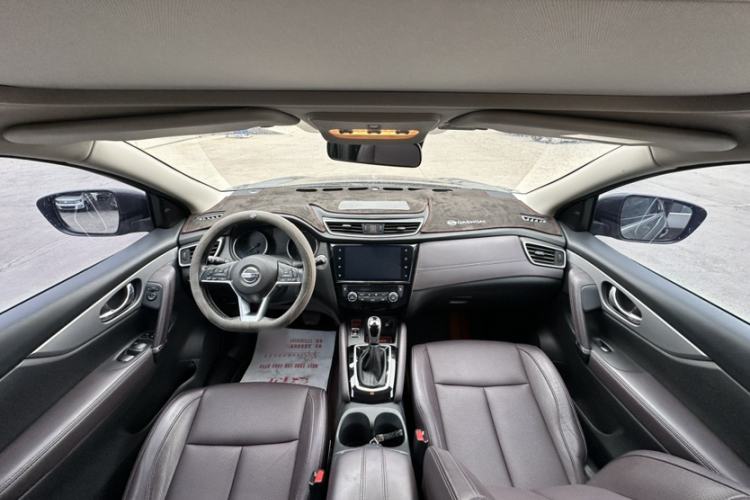 Used Nissan Qashqai 2022 2.0L CVT XV Premier Luxury Edition Headliner