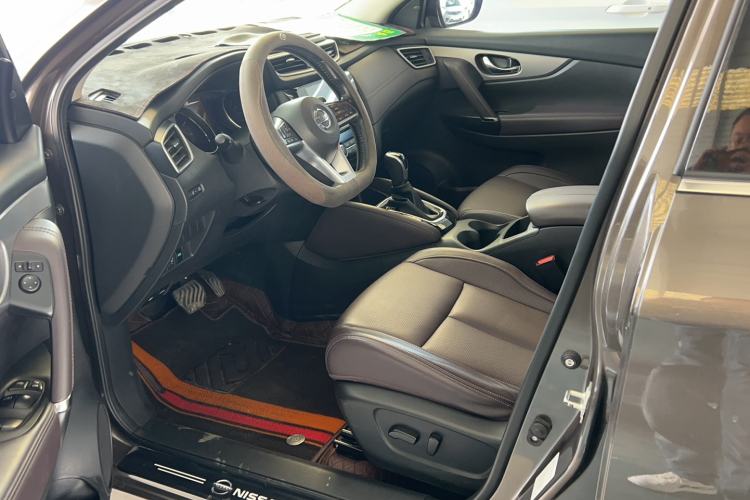 Used Nissan Qashqai 2022 2.0L CVT XV Premier Luxury Edition Interior 1