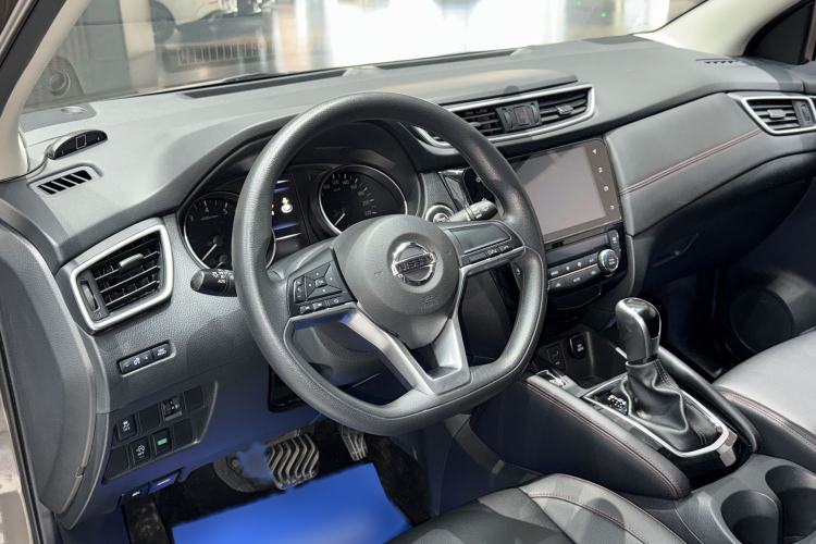 Used Nissan Qashqai 2022 2.0L CVT XV Smart Enjoyment Version Interior 3