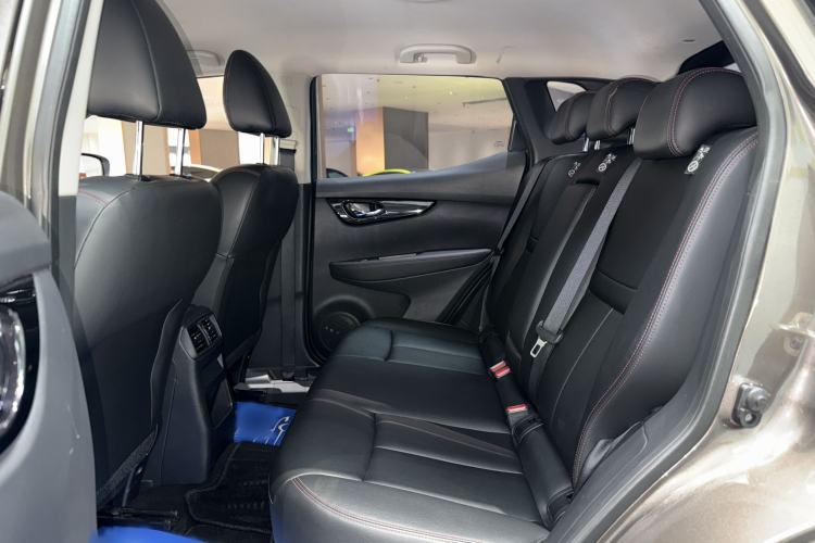 Used Nissan Qashqai 2022 2.0L CVT XV Smart Enjoyment Version Interior 5