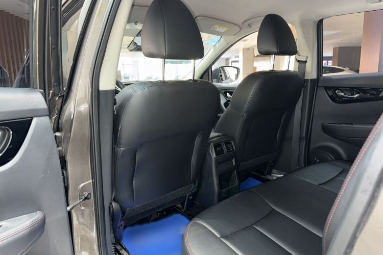 Used Nissan Qashqai 2022 2.0L CVT XV Smart Enjoyment Version Interior 6
