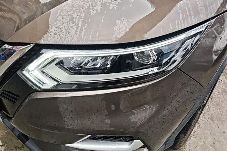 Used Nissan Qashqai 2022 2.0L CVT XV Premier Luxury Edition Left Front Headlight