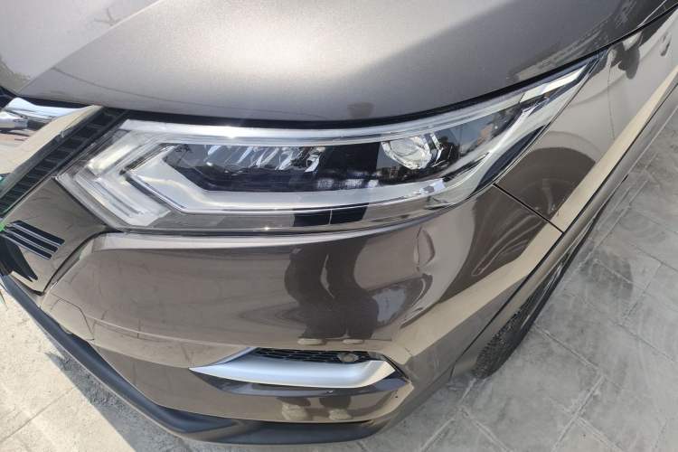 Used Nissan Qashqai 2022 2.0L CVT XV Premier Luxury Edition Left Front Headlight