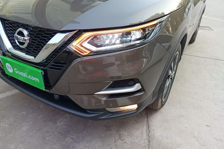 Used Nissan Qashqai 2022 2.0L CVT XV Premier Luxury Edition Left Front Headlight
