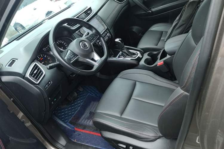 Used Nissan Qashqai 2022 2.0L CVT XV Premier Luxury Edition Left Front Seat