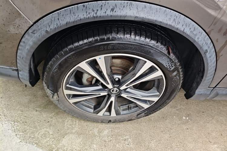 Used Nissan Qashqai 2022 2.0L CVT XV Premier Luxury Edition Left Front Wheel Hub