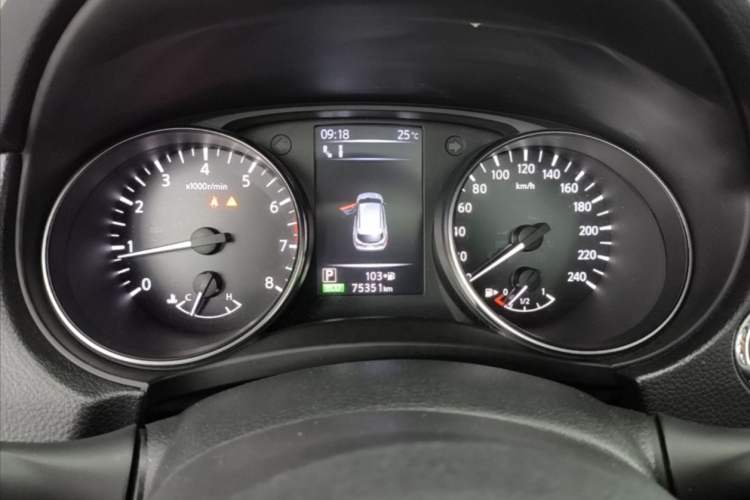 Used Nissan Qashqai 2022 2.0L CVT XV Premier Luxury Edition Odometer Close Up