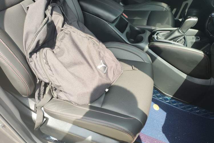 Used Nissan Qashqai 2022 2.0L CVT XV Premier Luxury Edition Right Front Seat