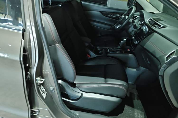 Used Nissan Qashqai 2022 2.0L CVT XV Smart Enjoyment Version Right Front Seat