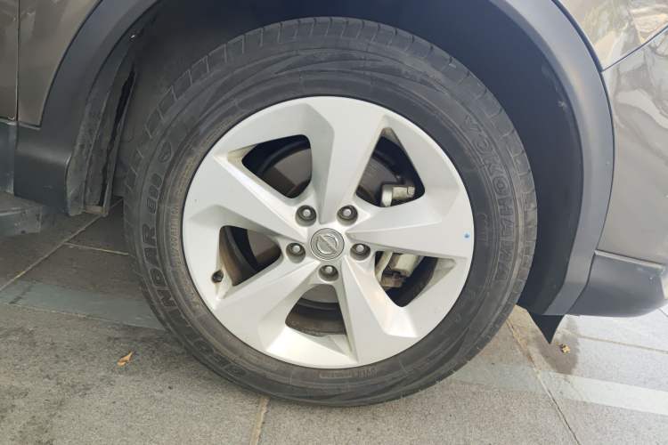 Used Nissan Qashqai 2022 2.0L CVT XV Smart Enjoyment Version Right Front Wheel Hub