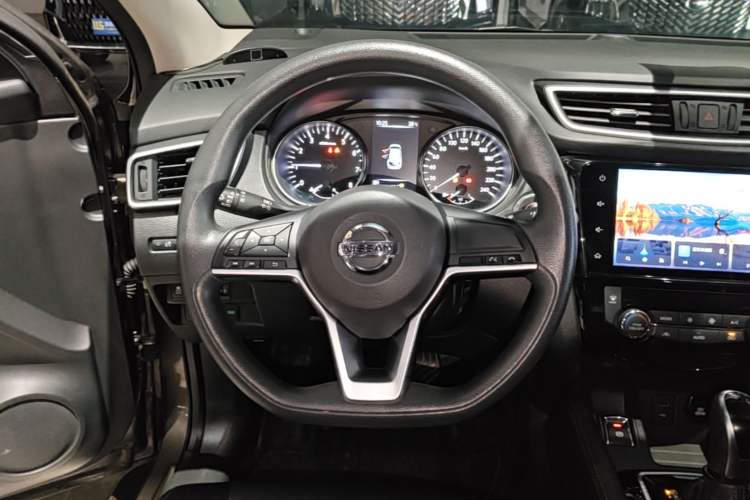 Used Nissan Qashqai 2022 2.0L CVT XV Smart Enjoyment Version Steering Wheel