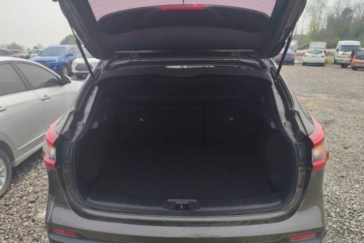 Used Nissan Qashqai 2022 2.0L CVT XV Smart Enjoyment Version Trunk