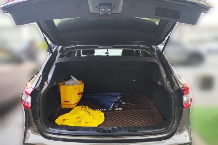 Used Nissan Qashqai 2022 2.0L CVT XV Smart Enjoyment Version Trunk