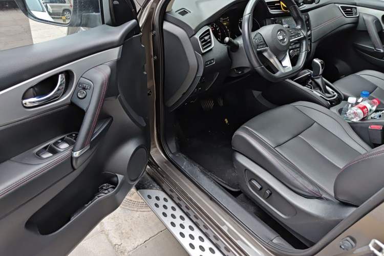 Used Nissan Qashqai 2022 2.0L CVT XV Premier Luxury Edition Driver Seat