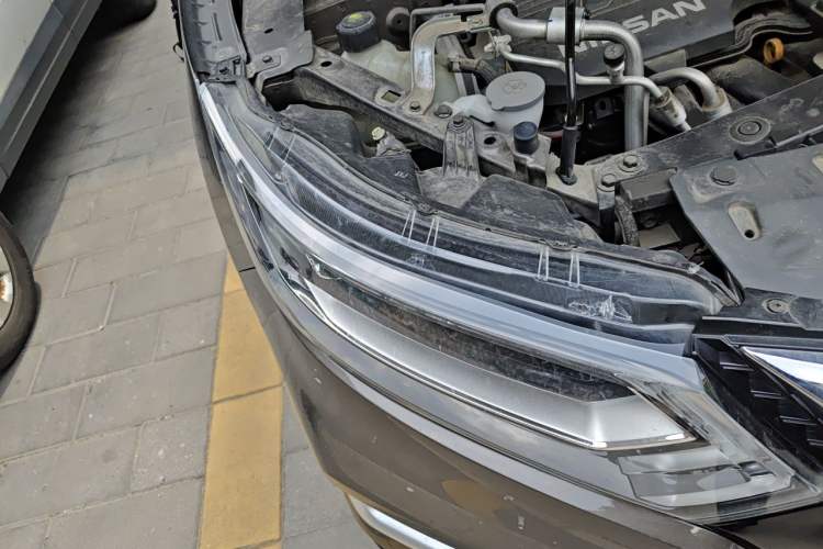 Used Nissan Qashqai 2022 2.0L CVT XV Premier Luxury Edition Engine Bay Right