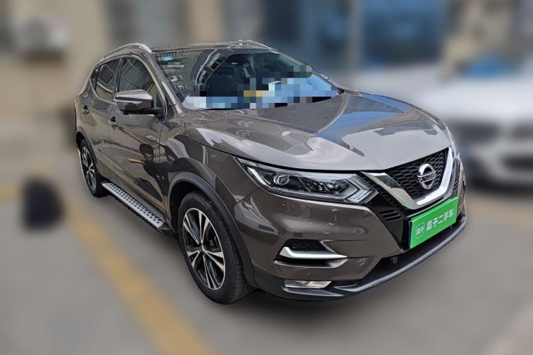 Used Nissan Qashqai 2022 2.0L CVT XV Premier Luxury Edition Front Right 45 Deg