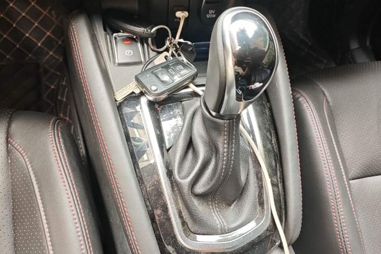 Used Nissan Qashqai 2022 2.0L CVT XV Premier Luxury Edition Gear Lever