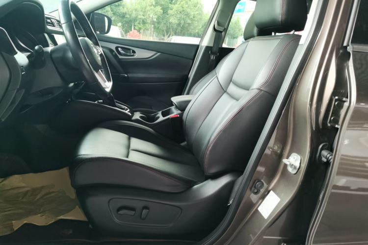 Used Nissan Qashqai 2022 2.0L CVT XV Premier Luxury Edition Left Front Seat