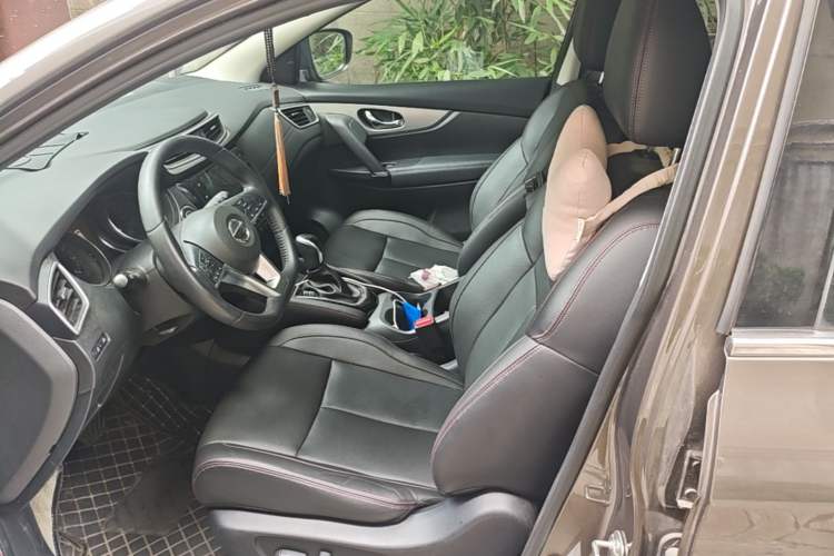 Used Nissan Qashqai 2022 2.0L CVT XV Premier Luxury Edition Left Front Seat