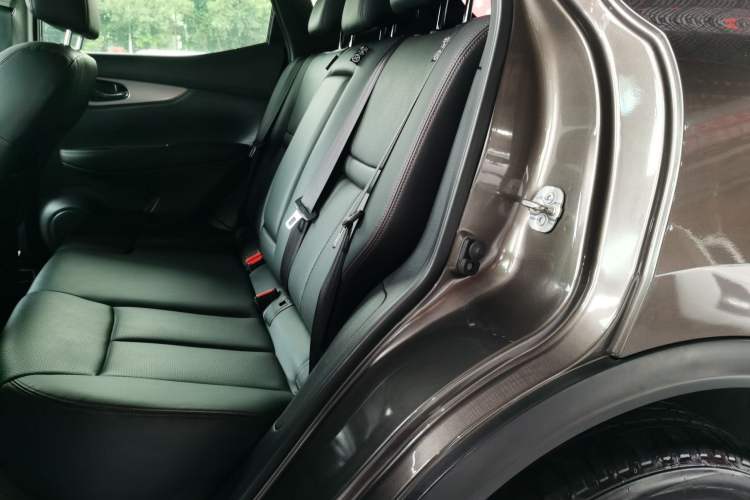 Used Nissan Qashqai 2022 2.0L CVT XV Premier Luxury Edition Left Rear Seat