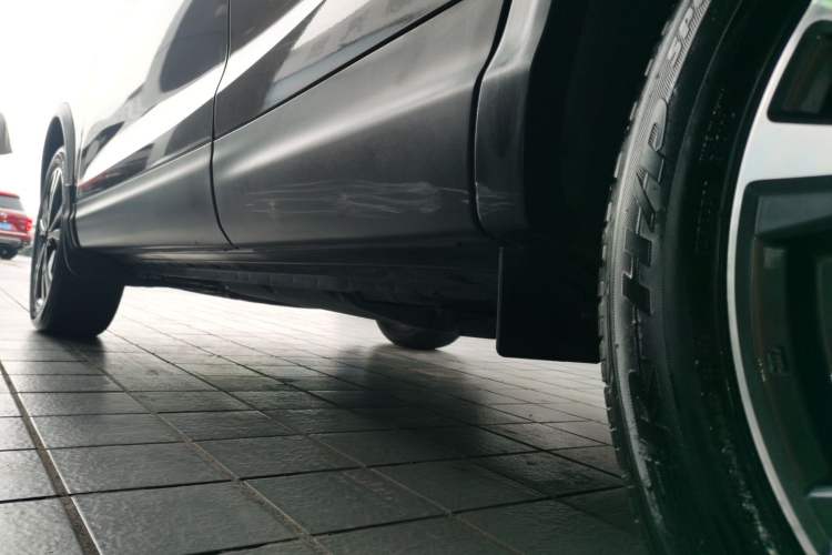 Used Nissan Qashqai 2022 2.0L CVT XV Premier Luxury Edition Left Side Sill