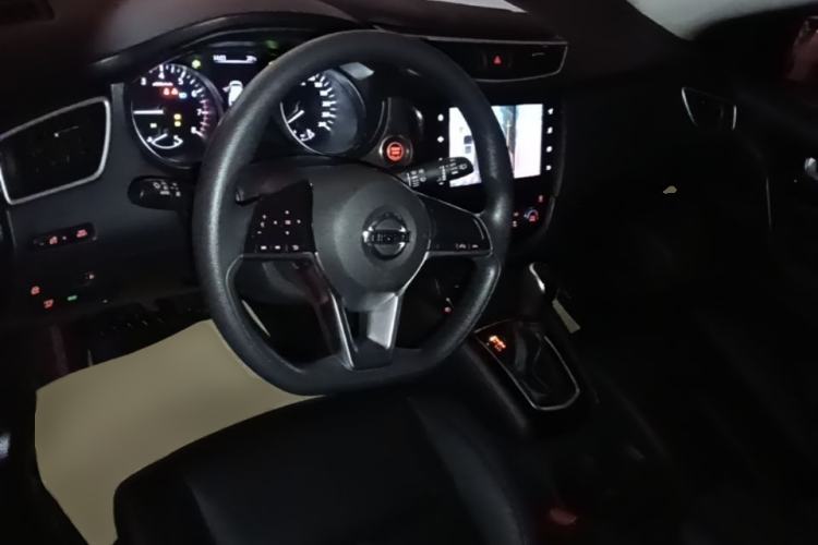 Used Nissan Qashqai 2022 2.0L CVT XV Smart Enjoyment Version Center Console
