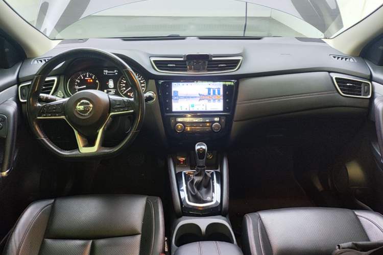 Used Nissan Qashqai 2022 2.0L CVT XV Premier Luxury Edition Center Console