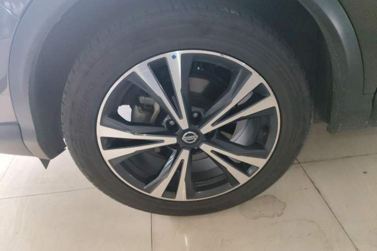 Used Nissan Qashqai 2022 2.0L CVT XV Premier Luxury Edition Exterior 4