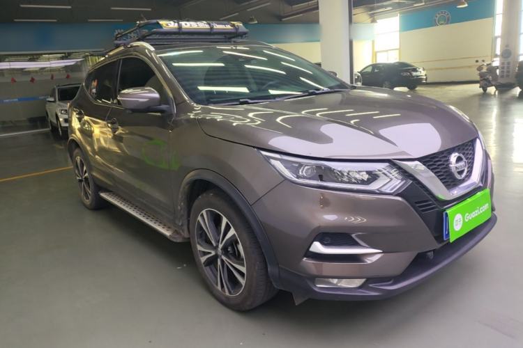 Used Nissan Qashqai 2022 2.0L CVT XV Premier Luxury Edition Front Right 45 Deg