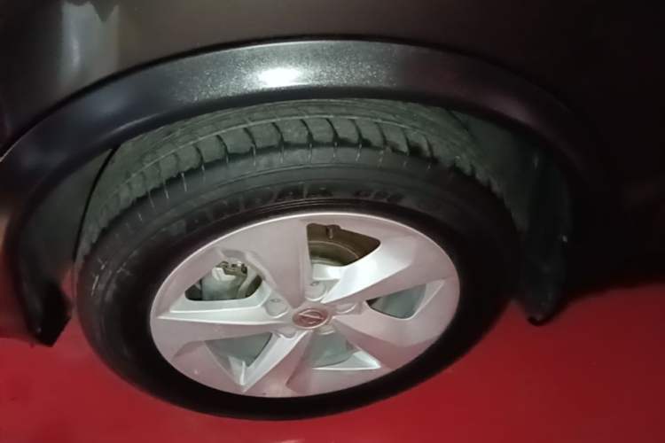 Used Nissan Qashqai 2022 2.0L CVT XV Smart Enjoyment Version Left Front Wheel Hub