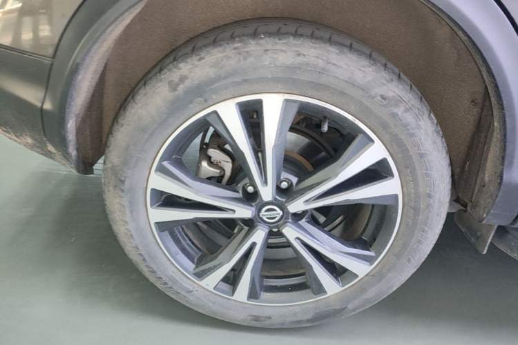 Used Nissan Qashqai 2022 2.0L CVT XV Premier Luxury Edition Right Rear Wheel Hub