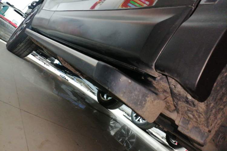 Used Nissan Qashqai 2022 2.0L CVT XV Premier Luxury Edition Right Side Sill