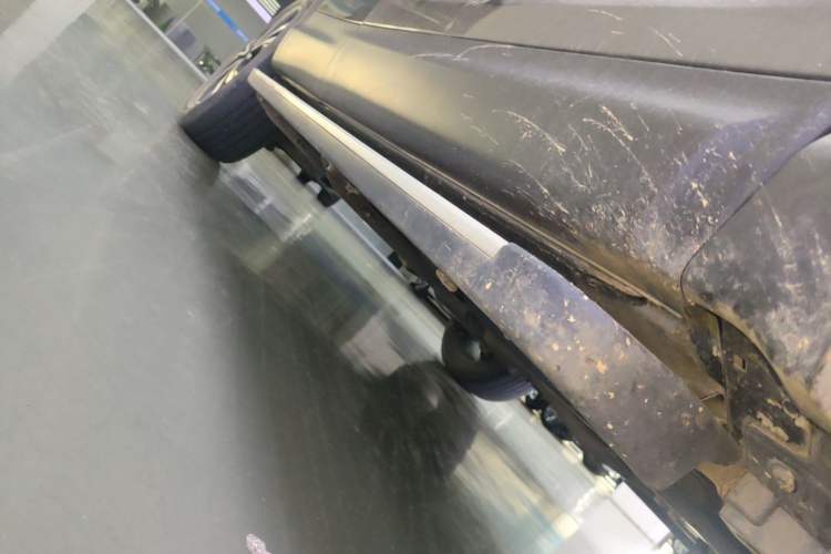Used Nissan Qashqai 2022 2.0L CVT XV Premier Luxury Edition Right Side Sill