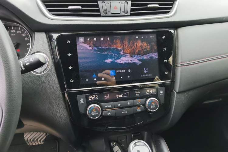 Used Nissan Qashqai 2022 2.0L CVT XV Smart Enjoyment Version Audio And AC Panel