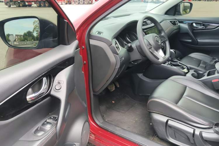 Used Nissan Qashqai 2022 2.0L CVT XV Smart Enjoyment Version Driver Seat
