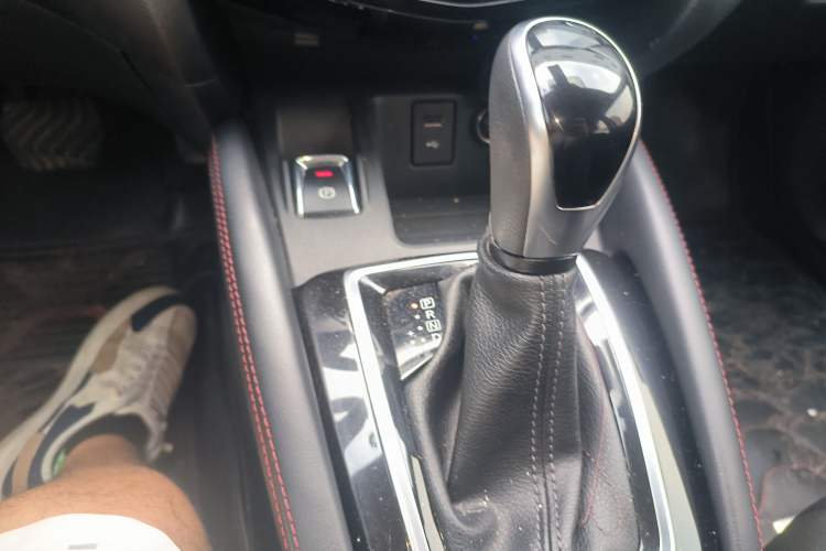 Used Nissan Qashqai 2022 2.0L CVT XV Smart Enjoyment Version Gear Lever