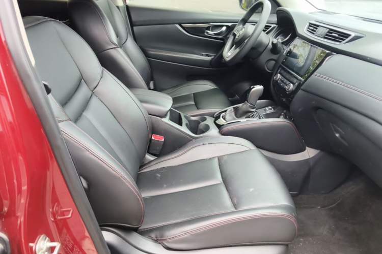Used Nissan Qashqai 2022 2.0L CVT XV Smart Enjoyment Version Right Front Seat