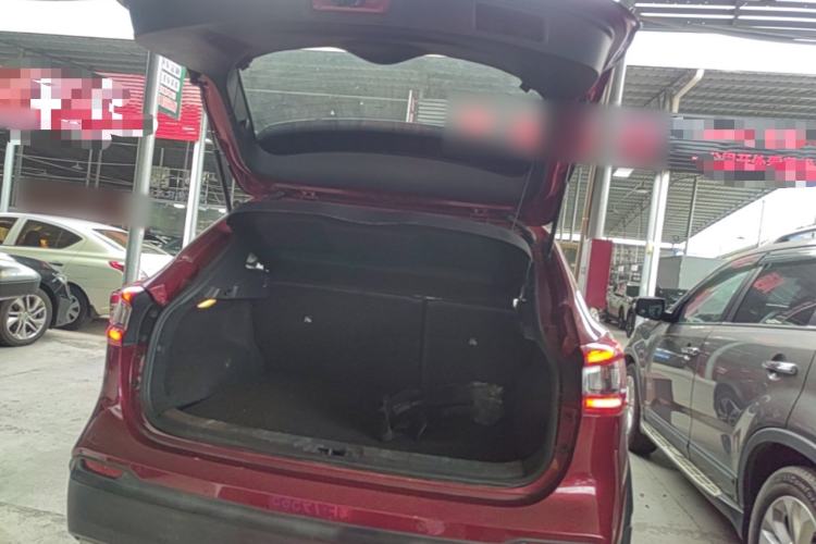 Used Nissan Qashqai 2022 2.0L CVT XV Premier Luxury Edition Trunk