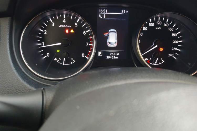 Used Nissan Qashqai 2022 2.0L CVT XV Premier Luxury Edition Odometer Close Up